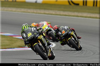 motogp_crutchlow_0032_republique_tcheque_brno_2012_mototribu.jpg