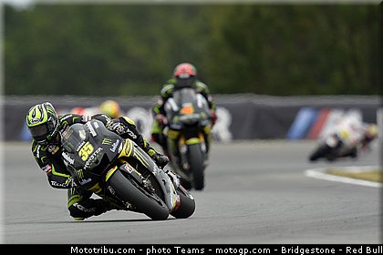 motogp_crutchlow_0033_republique_tcheque_brno_2012_mototribu.jpg