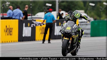 motogp_crutchlow_0045_republique_tcheque_brno_2012_mototribu.jpg