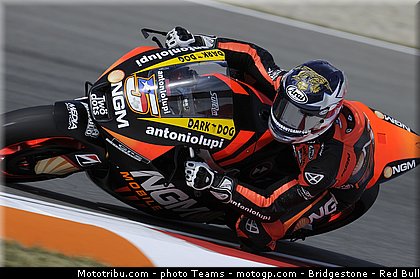 motogp_edwards_0004_republique_tcheque_brno_2012_mototribu.jpg