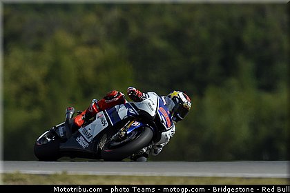 motogp_lorenzo_0016_republique_tcheque_brno_2012_mototribu.jpg