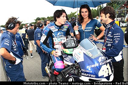 motogp_pitbabe_0038_republique_tcheque_brno_2012_mototribu.jpg