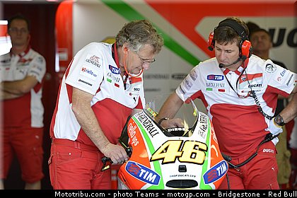 motogp_rossi_0003_republique_tcheque_brno_2012_mototribu.jpg