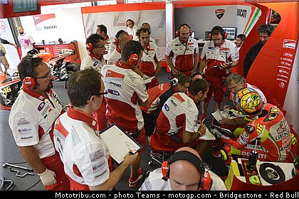 motogp_rossi_0008_republique_tcheque_brno_2012_mototribu.jpg