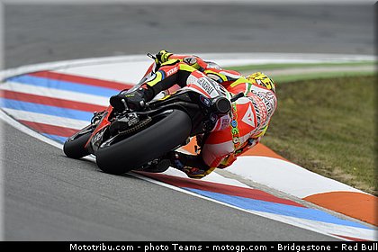 motogp_rossi_0009_republique_tcheque_brno_2012_mototribu.jpg