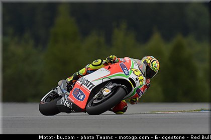 motogp_rossi_0020_republique_tcheque_brno_2012_mototribu.jpg