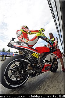 motogp_rossi_0022_republique_tcheque_brno_2012_mototribu.jpg