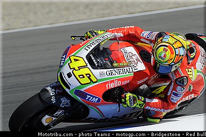 motogp_rossi_0029_republique_tcheque_brno_2012_mototribu.jpg