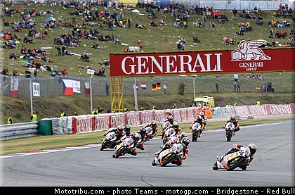red_bull_rookie_cup_0008_republique_tcheque_brno_2012_mototribu.jpg