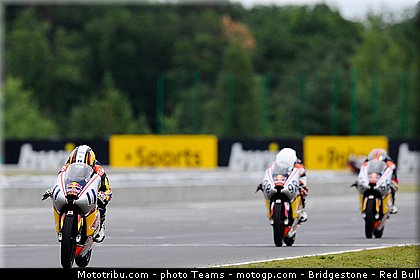 red_bull_rookie_cup_0019_republique_tcheque_brno_2012_mototribu.jpg