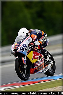 red_bull_rookie_cup_hanika_0007_republique_tcheque_brno_2012_mototribu.jpg