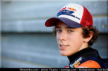 red_bull_rookie_cup_oettl_0003_republique_tcheque_brno_2012_mototribu.jpg