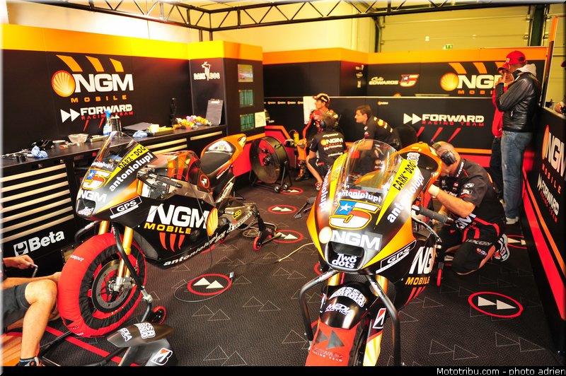 motogp_edwards_002_saint_marin_misano_2012