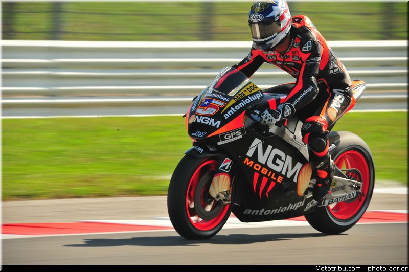 motogp_edwards_010_saint_marin_misano_2012
