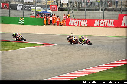 moto2_020_saint_marin_misano_2012.jpg