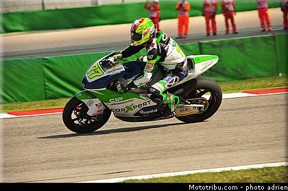 moto2_aegerter_009_saint_marin_misano_2012.jpg