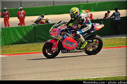 moto2_iannone_008_saint_marin_misano_2012.jpg