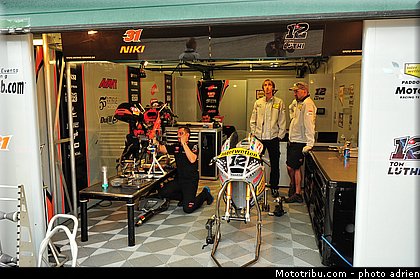 moto2_luthi_001_saint_marin_misano_2012.jpg