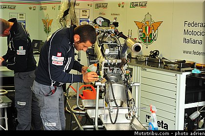 moto3_fenati_001_saint_marin_misano_2012.jpg