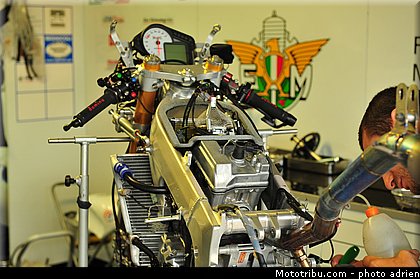 moto3_fenati_009_saint_marin_misano_2012.jpg