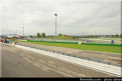 motogp_ambiance_012_saint_marin_misano_2012.jpg