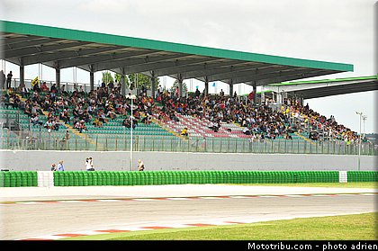 motogp_ambiance_016_saint_marin_misano_2012.jpg