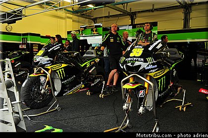 motogp_crutchlow_004_saint_marin_misano_2012.jpg