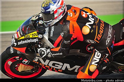 motogp_edwards_003_saint_marin_misano_2012.jpg