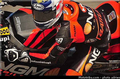 motogp_edwards_005_saint_marin_misano_2012.jpg
