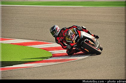 motogp_edwards_011_saint_marin_misano_2012.jpg