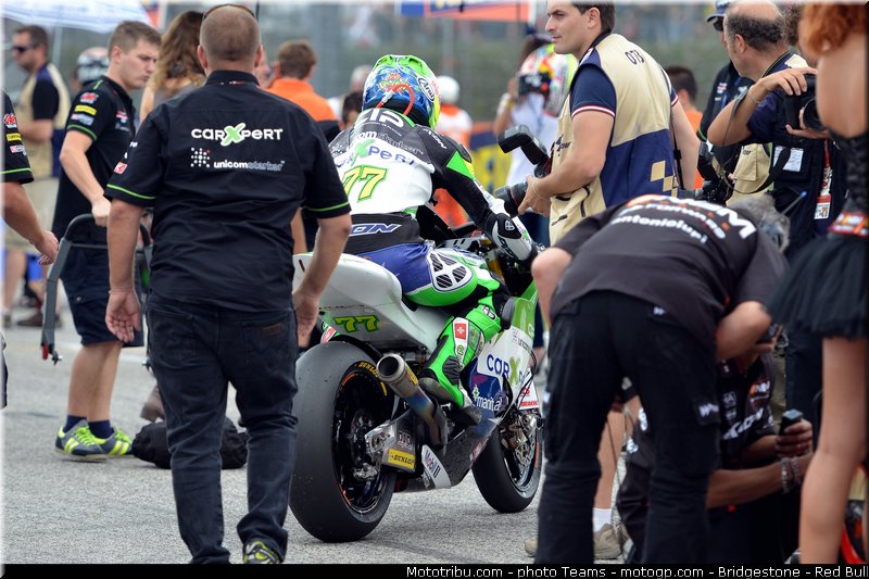 moto2_aegerter_0018_saint_marin_misano_2012