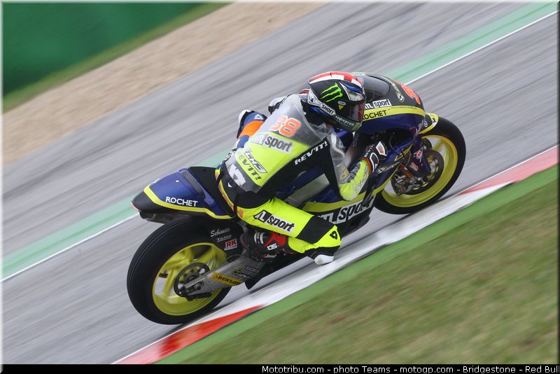 moto2_smith_0007_saint_marin_misano_2012