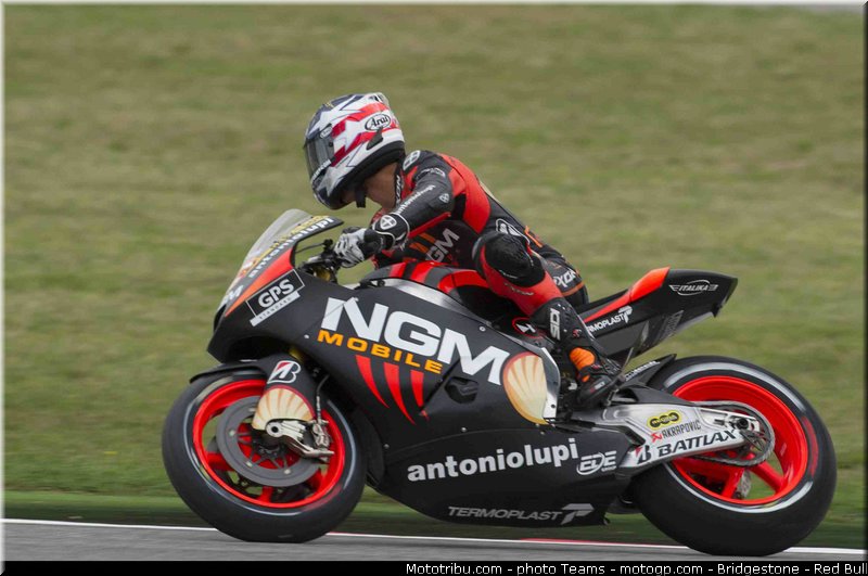 motogp_edwards_0004_saint_marin_misano_2012