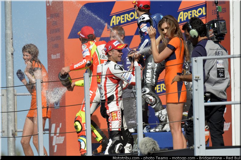 motogp_pitbabe_0016_saint_marin_misano_2012