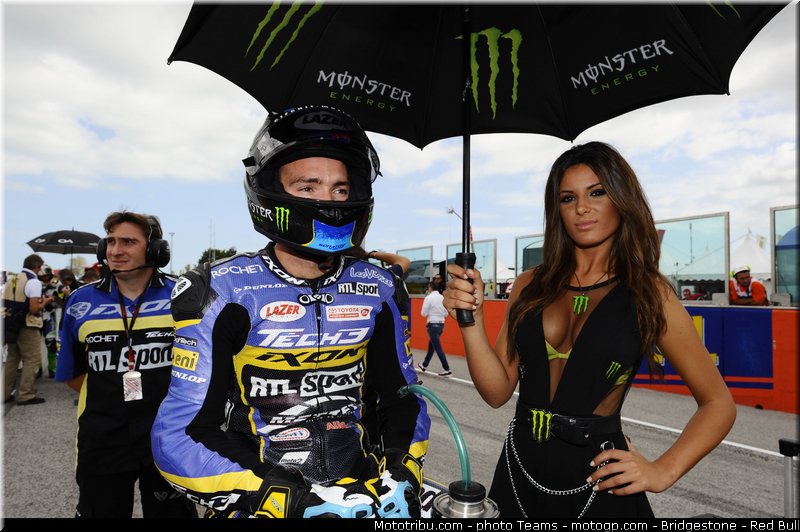 motogp_pitbabe_0028_saint_marin_misano_2012