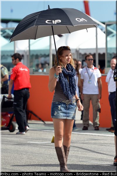 motogp_pitbabe_0034_saint_marin_misano_2012