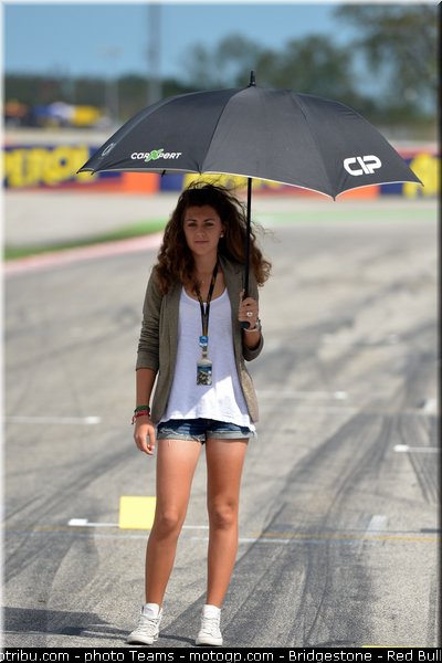 motogp_pitbabe_0035_saint_marin_misano_2012