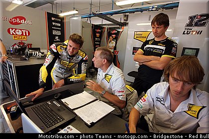 moto2_luthi_0008_saint_marin_misano_2012.jpg