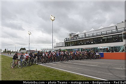 motogp_ambiance_0002_saint_marin_misano_2012.jpg