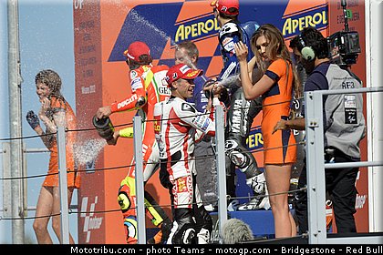 motogp_pitbabe_0016_saint_marin_misano_2012.jpg