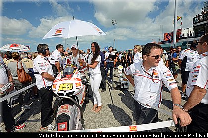 motogp_pitbabe_0018_saint_marin_misano_2012.jpg