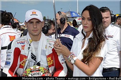 motogp_pitbabe_0024_saint_marin_misano_2012.jpg