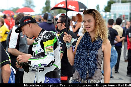motogp_pitbabe_0037_saint_marin_misano_2012.jpg