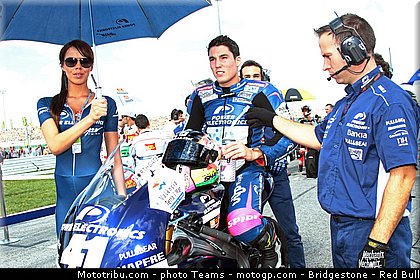 motogp_pitbabe_0043_saint_marin_misano_2012.jpg