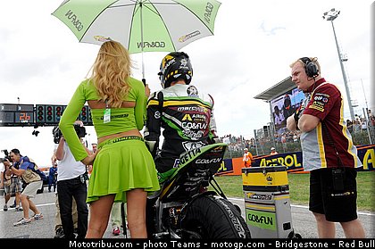 motogp_pitbabe_0046_saint_marin_misano_2012.jpg