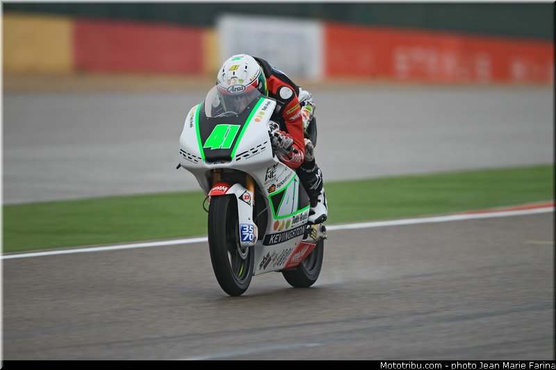 moto3_binder_002_aragon_motorland_2012