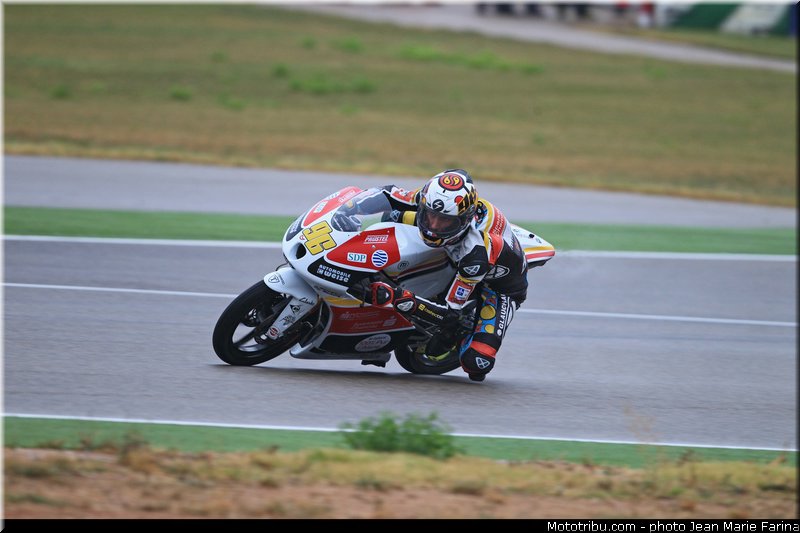 moto3_rossi_002_aragon_motorland_2012