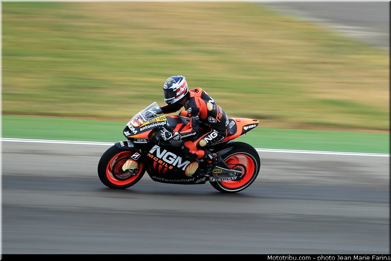 motogp_edwards_001_aragon_motorland_2012