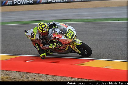 moto2_iannone_002_aragon_motorland_2012.jpg