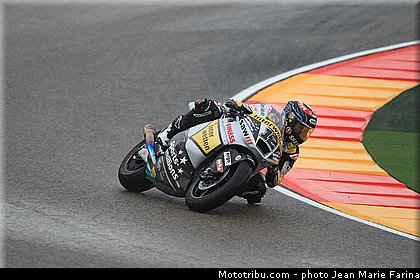 moto2_luthi_001_aragon_motorland_2012.jpg